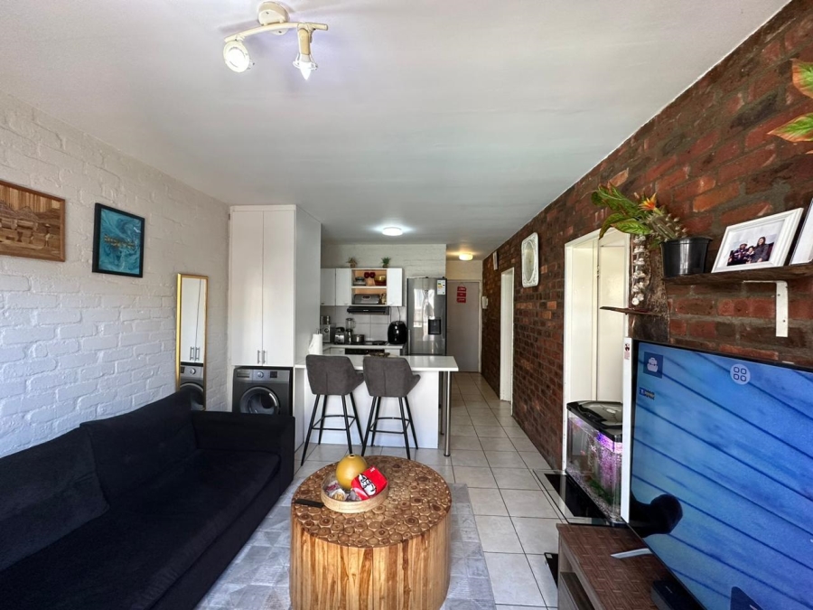 2 Bedroom Property for Sale in Brooklyn Western Cape